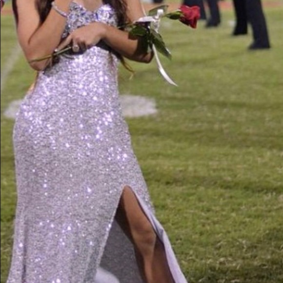 FORMAL DRESS - Picture 6 of 6